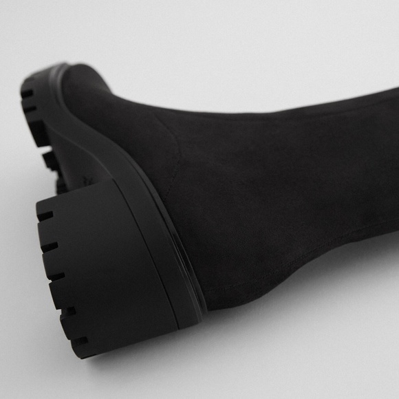 ZARA LUG SOLE HEELED ANKLE BOOTS BLOGGER FAVORITE - Picture 5 of 5